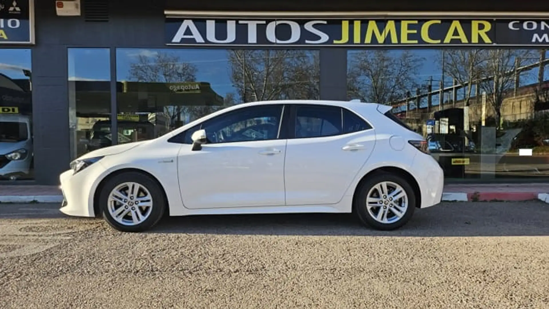 Toyota Corolla 125H Business Plus Bianco - 2