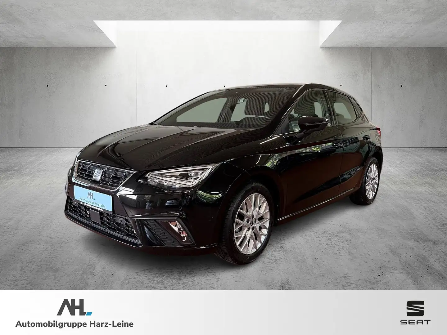 SEAT Ibiza 1.0 TSI FR DSG Navi ACC LED PDC RFK Schwarz - 1