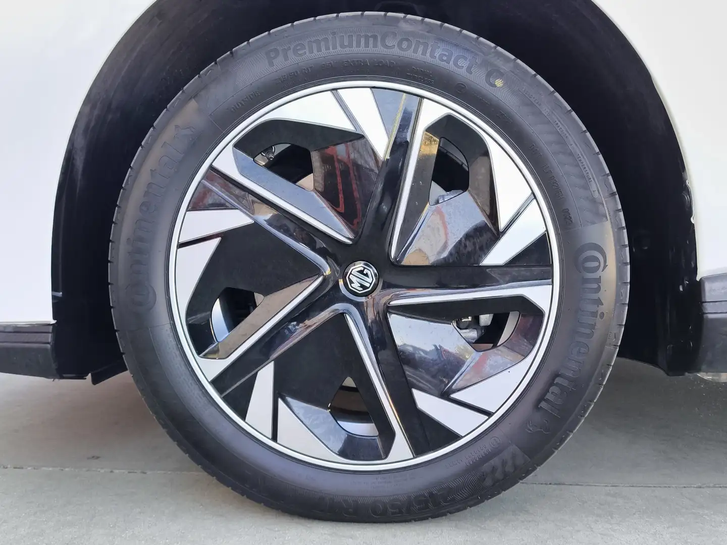 MG MG4 4 Comfort 64kWh Blanc - 2