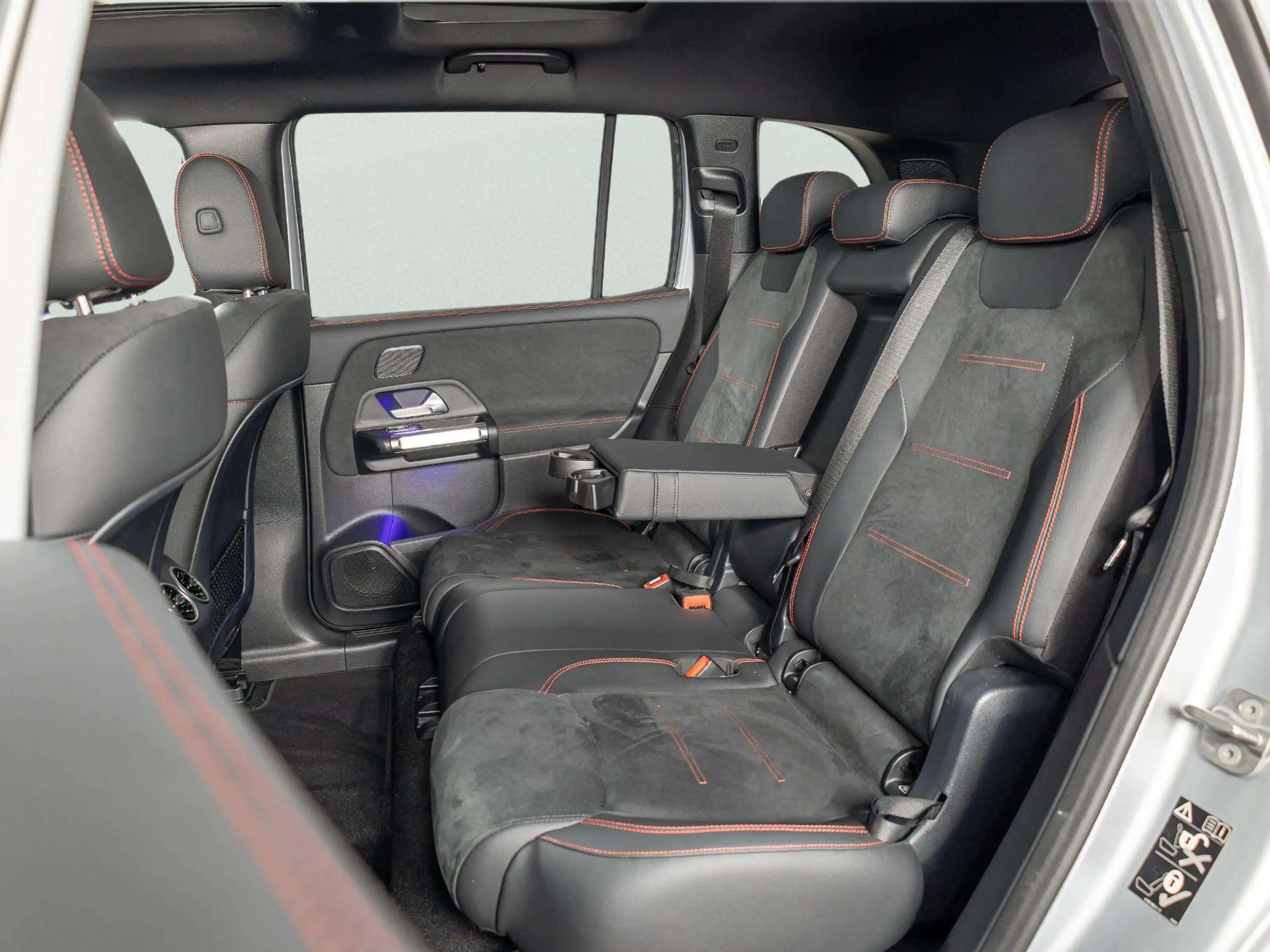 Mercedes-Benz EQB 250 250+ AMG Line 71 kWh — photo 12