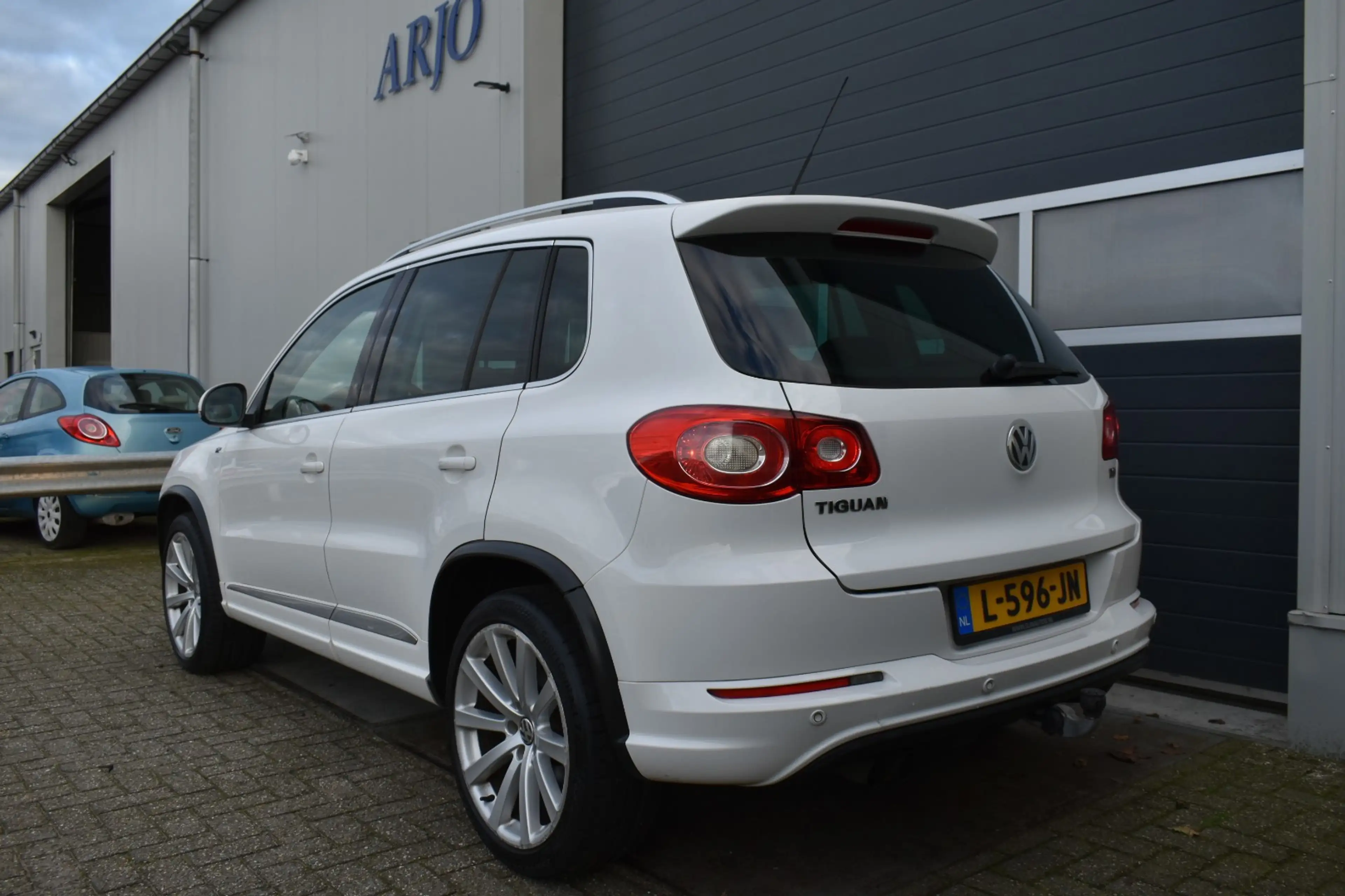 Volkswagen Tiguan 1.4 TSI Sport&Style 4Motion R-Line — photo 3