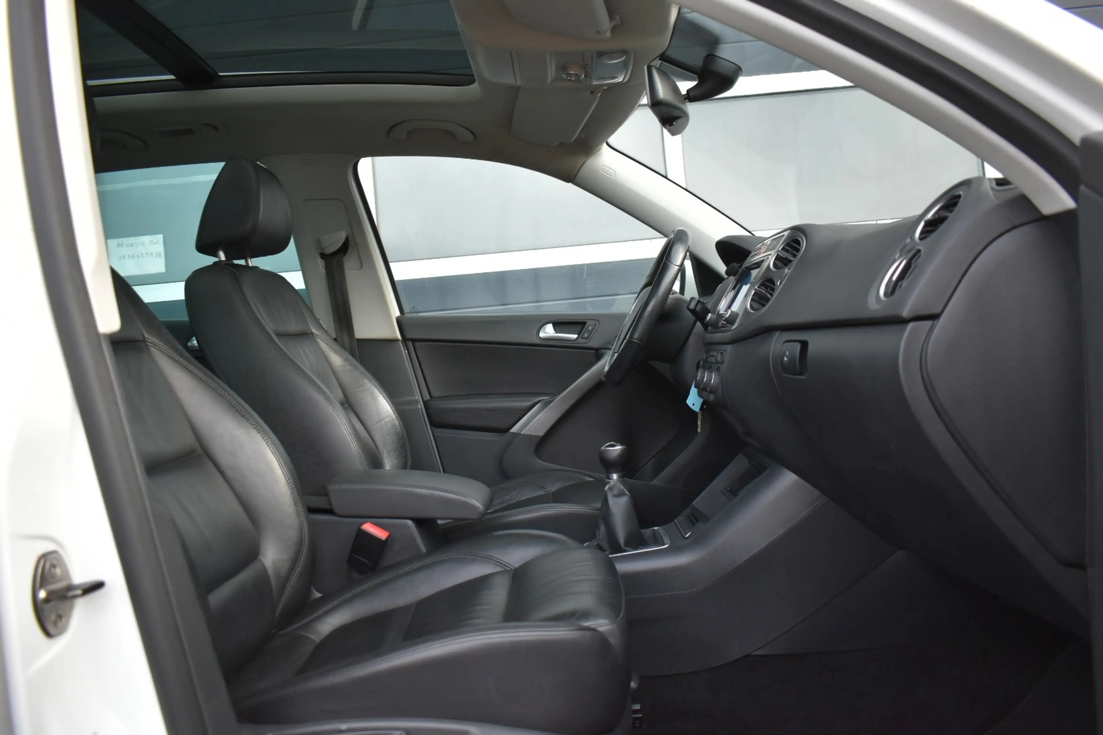Volkswagen Tiguan 1.4 TSI Sport&Style 4Motion R-Line — photo 14