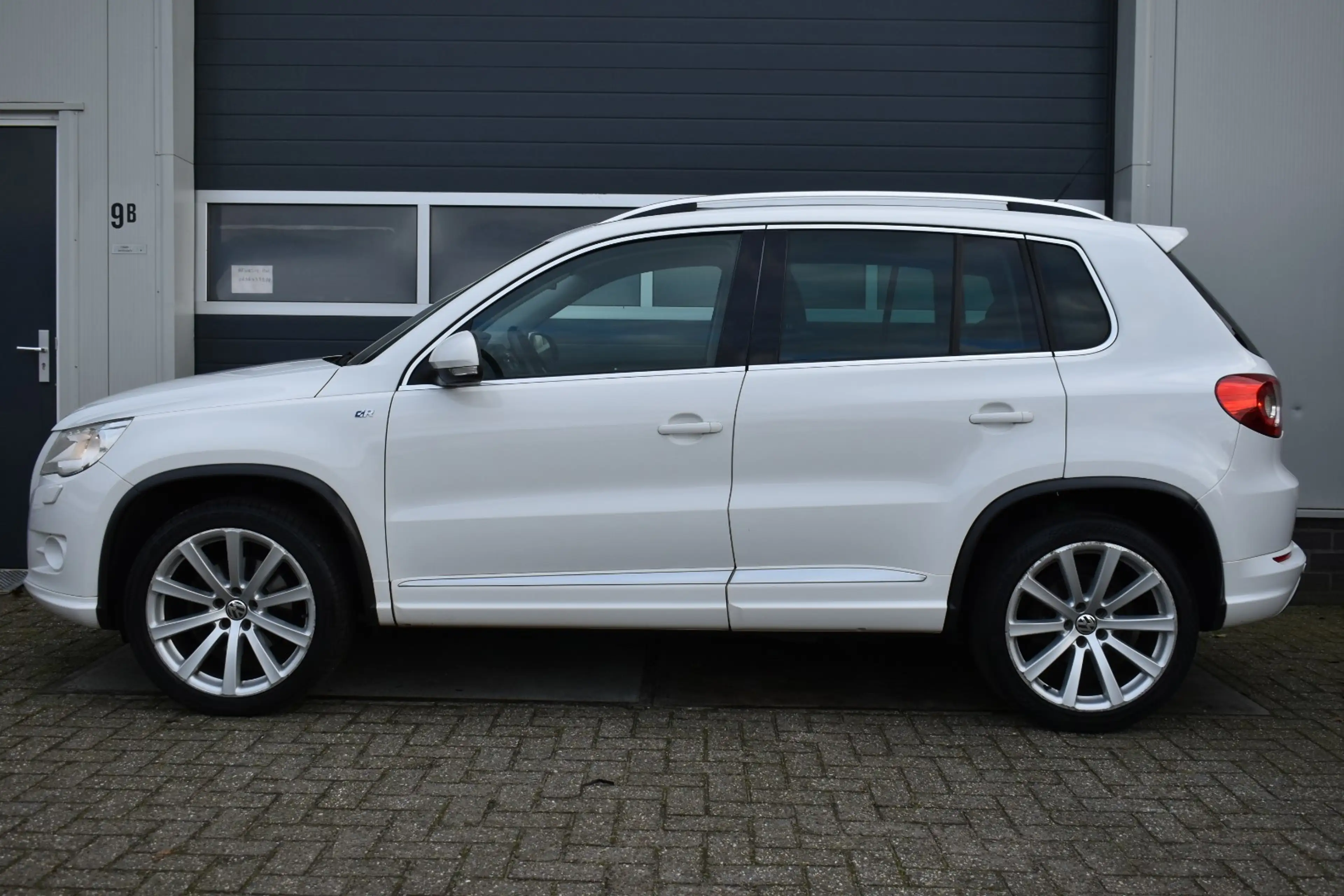 Volkswagen Tiguan 1.4 TSI Sport&Style 4Motion R-Line — photo 2