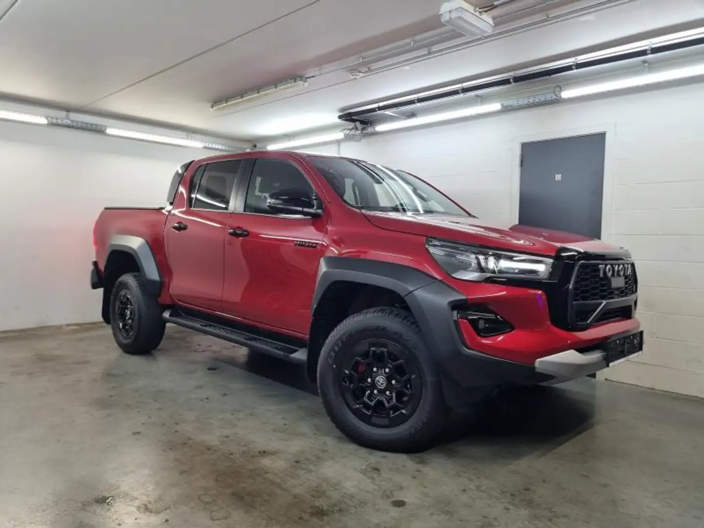 Toyota Hilux GR Sport Rood - 2