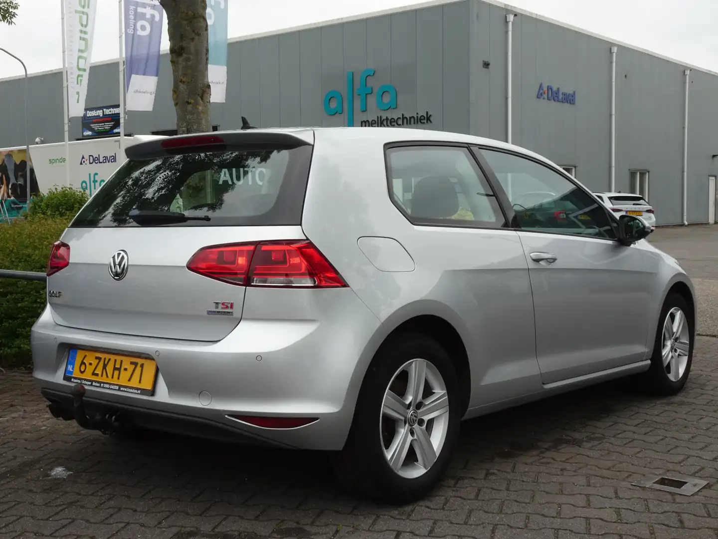 Volkswagen Golf 1.4 TSI ACT Highline Autom Grijs - 2