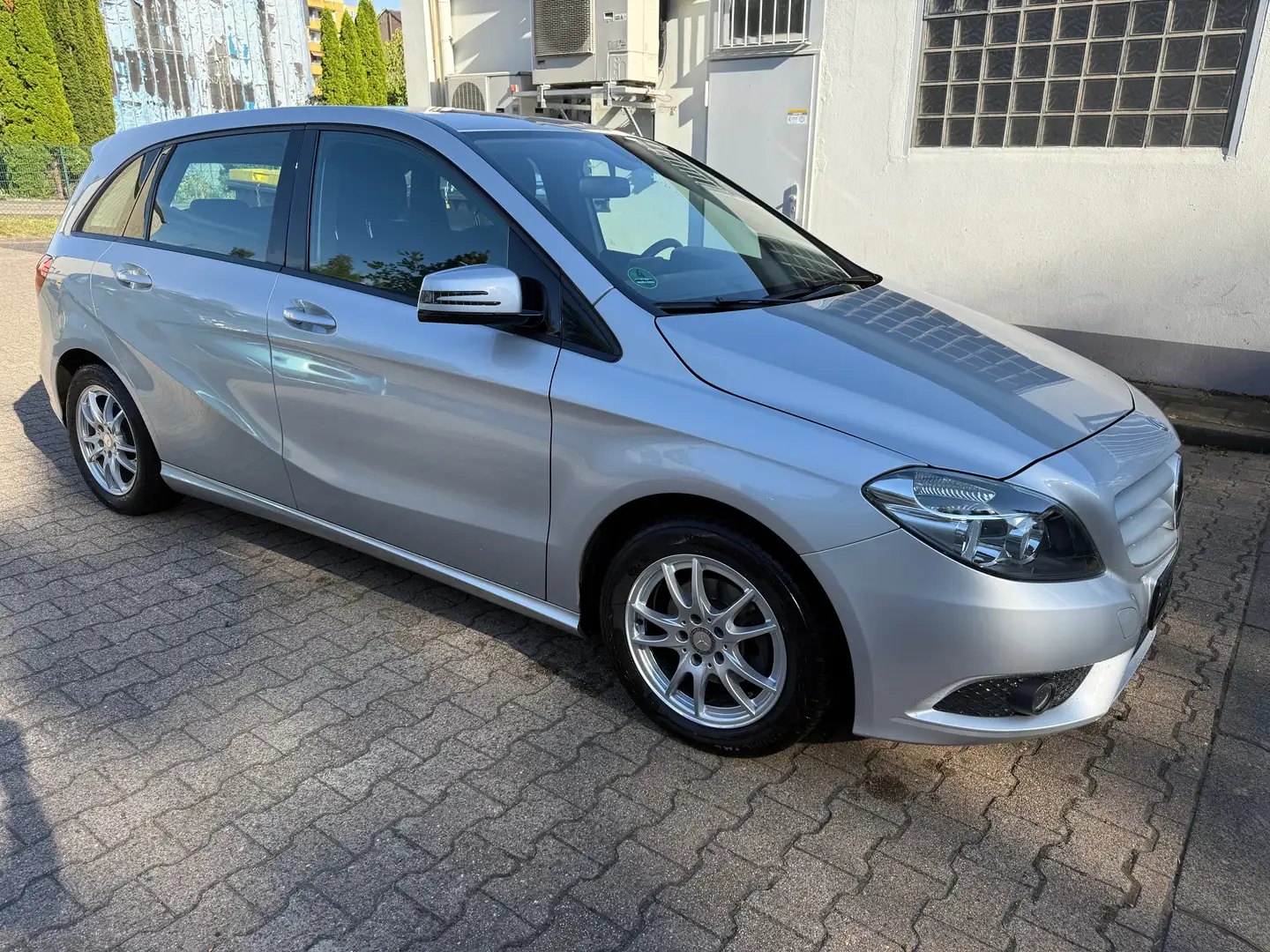 Mercedes-Benz B 180 Automatik*Klima*WENIG KM Argent - 2