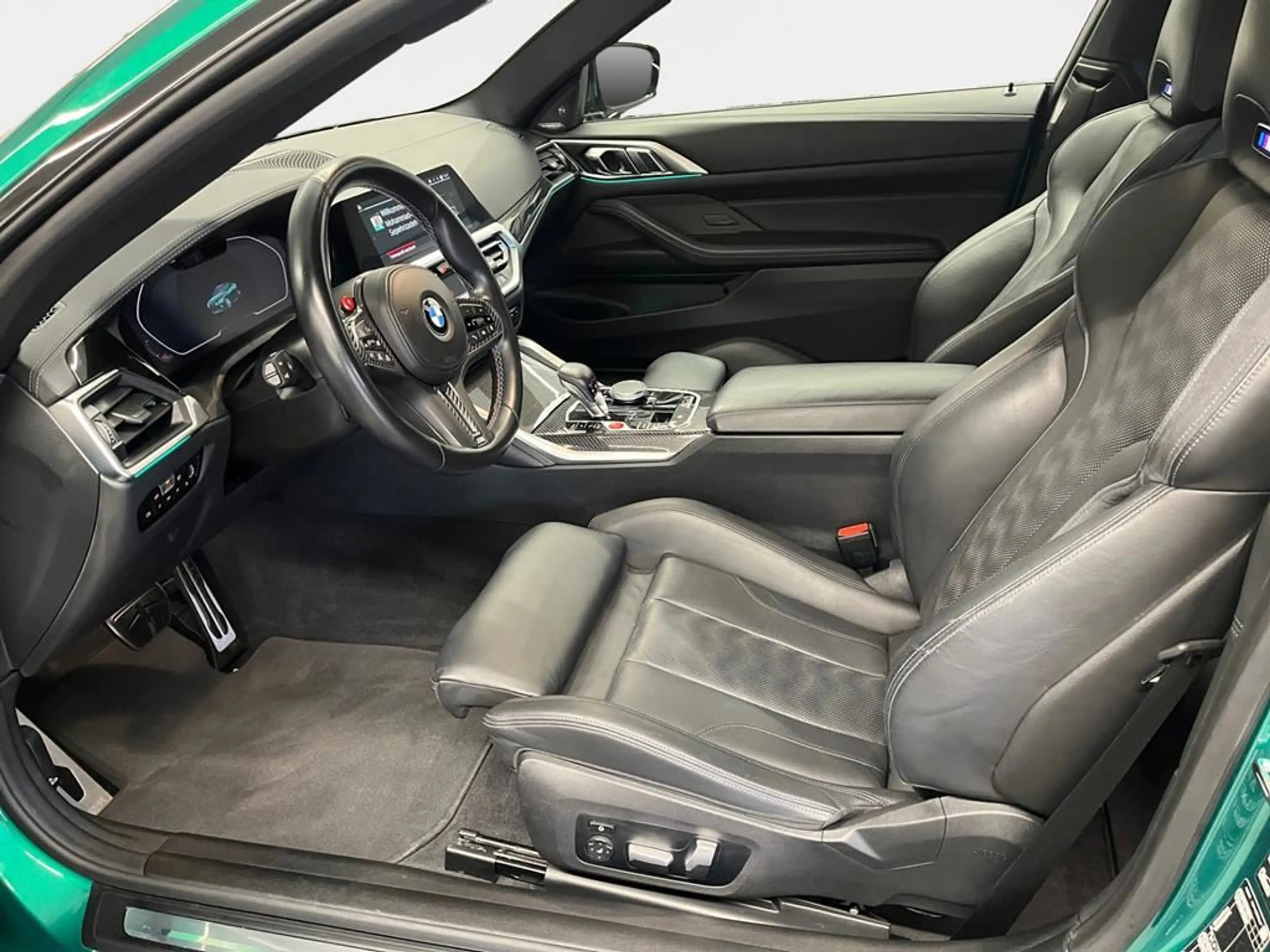 BMW M4 — photo 10