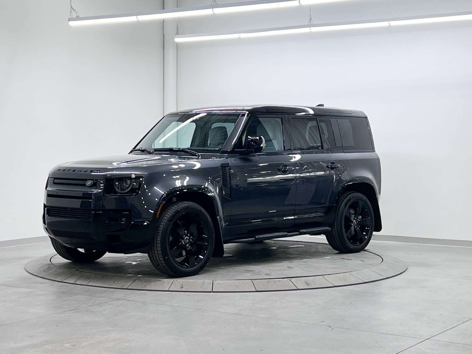 2026 Land Rover Defender 110 P400 X-DYNAMIC SE