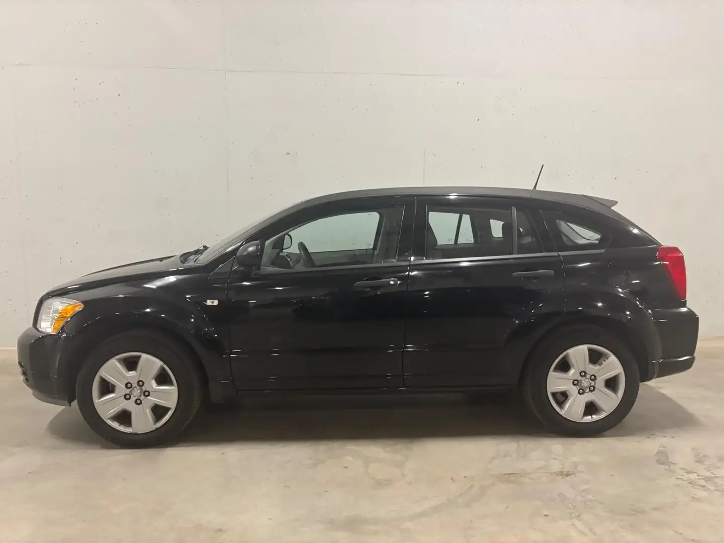 Dodge Caliber 1.8 S 1e eigenaar Airco Dealer onderhouden APK Fekete - 2
