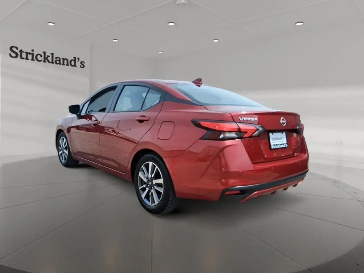 Nissan Versa снимка Nissan Versa