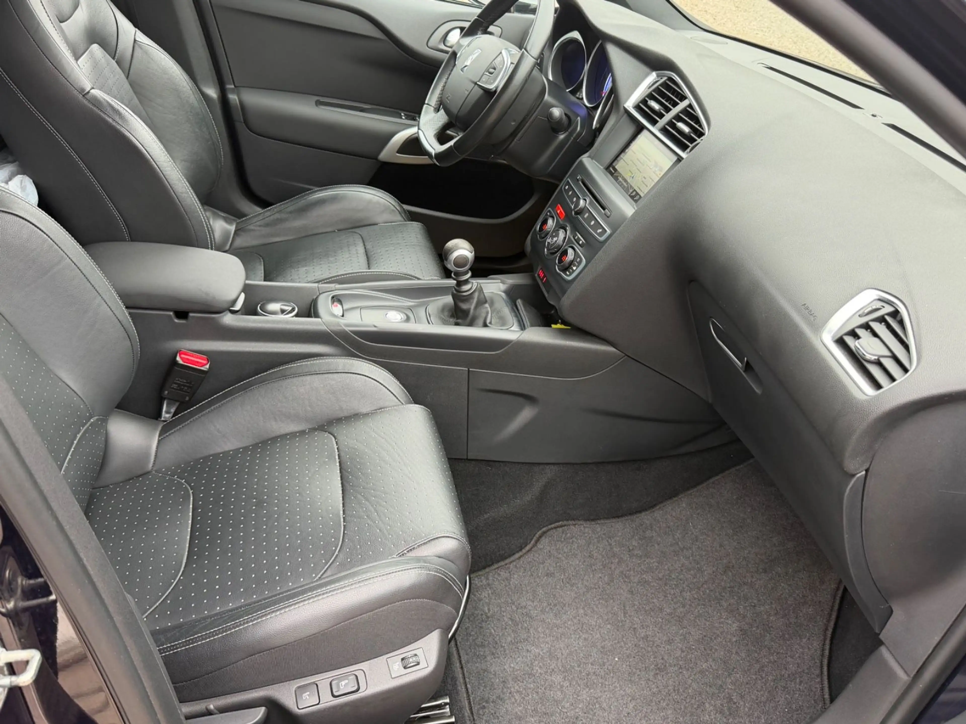DS Automobiles DS 4 DS 4 Opera Blue — photo 9