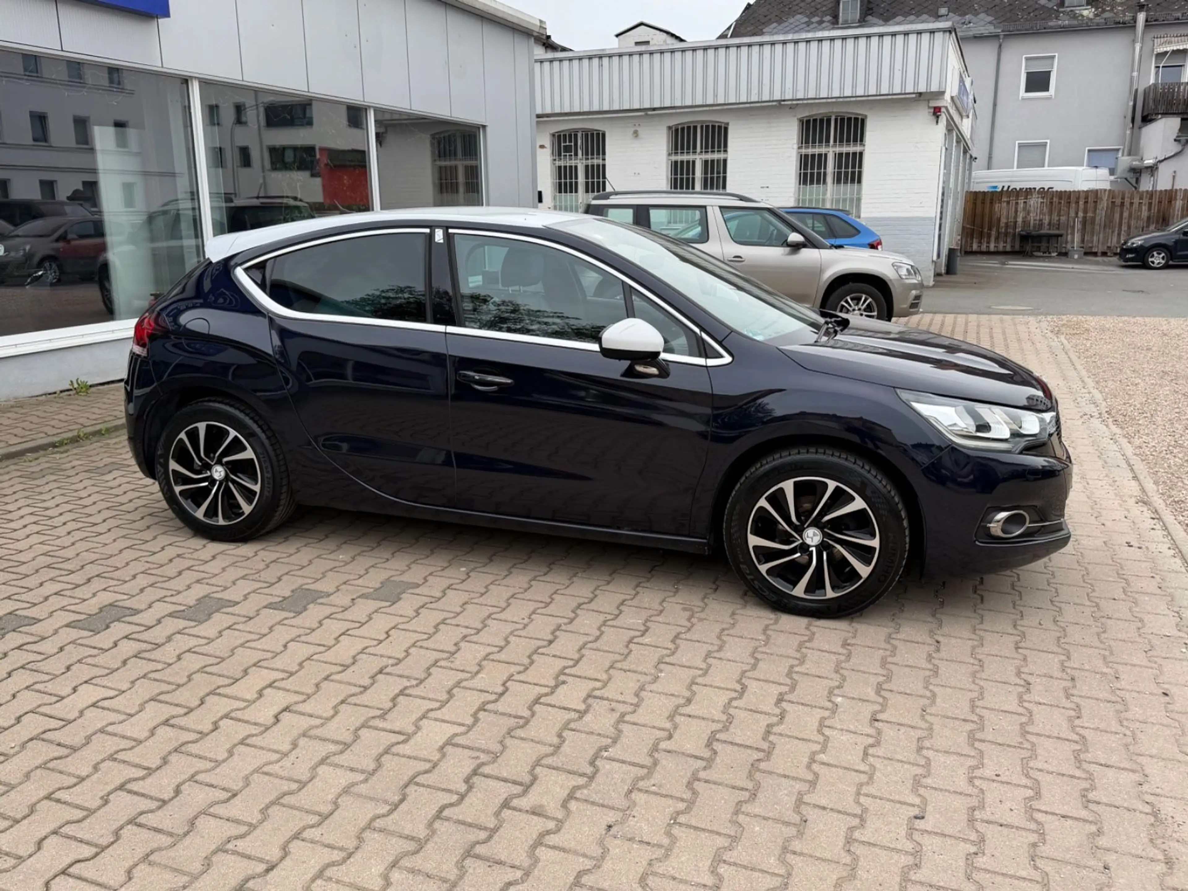 DS Automobiles DS 4 DS 4 Opera Blue — photo 3