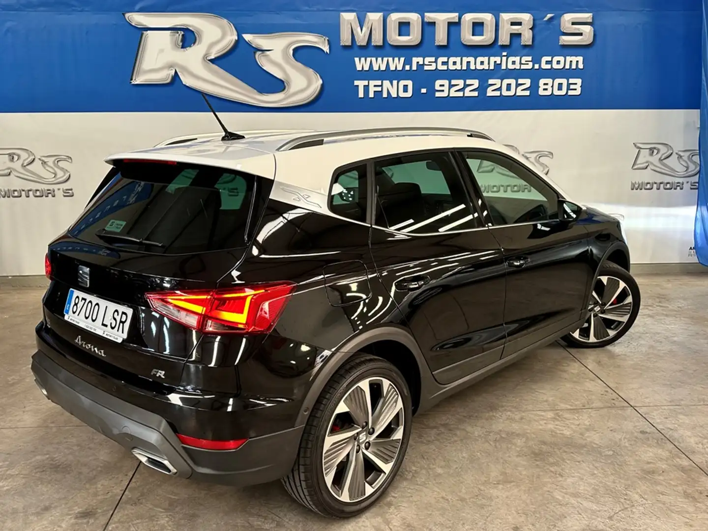 SEAT Arona 1.0 TSI S&S FR 110 Noir - 2