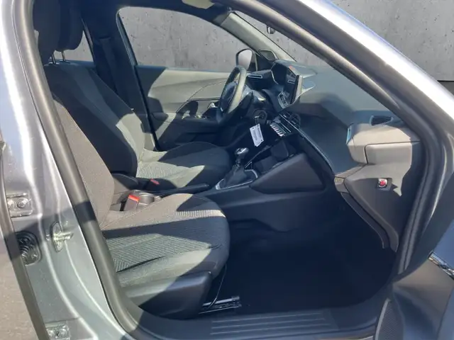 Peugeot 2008 view 13