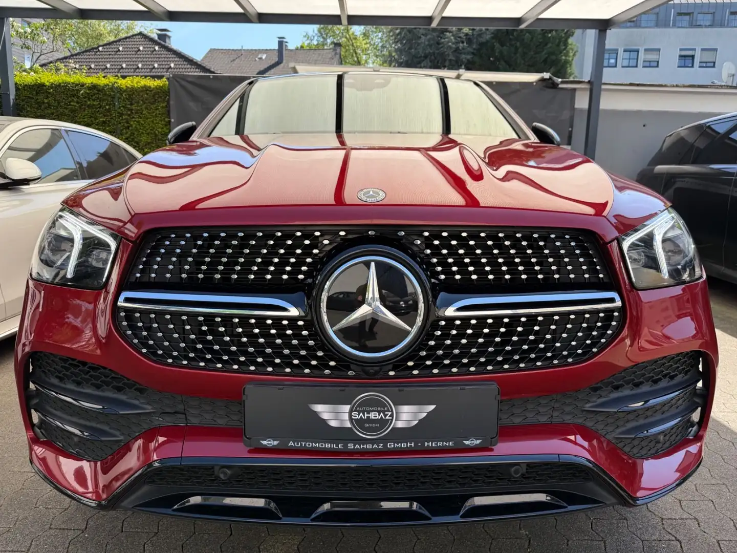 Mercedes-Benz GLE 350 d 4Matic Coupe AMG*FOND ENT*PANO*MBUX Rot - 2