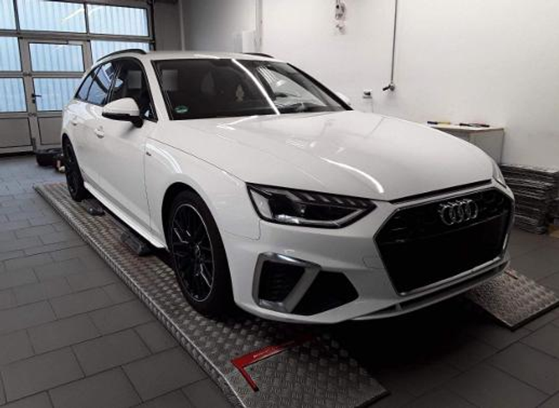 Audi A4 Avant 30 TDI S Line LED,PDC+,Navi+,Kamera,Sportsit — photo 10