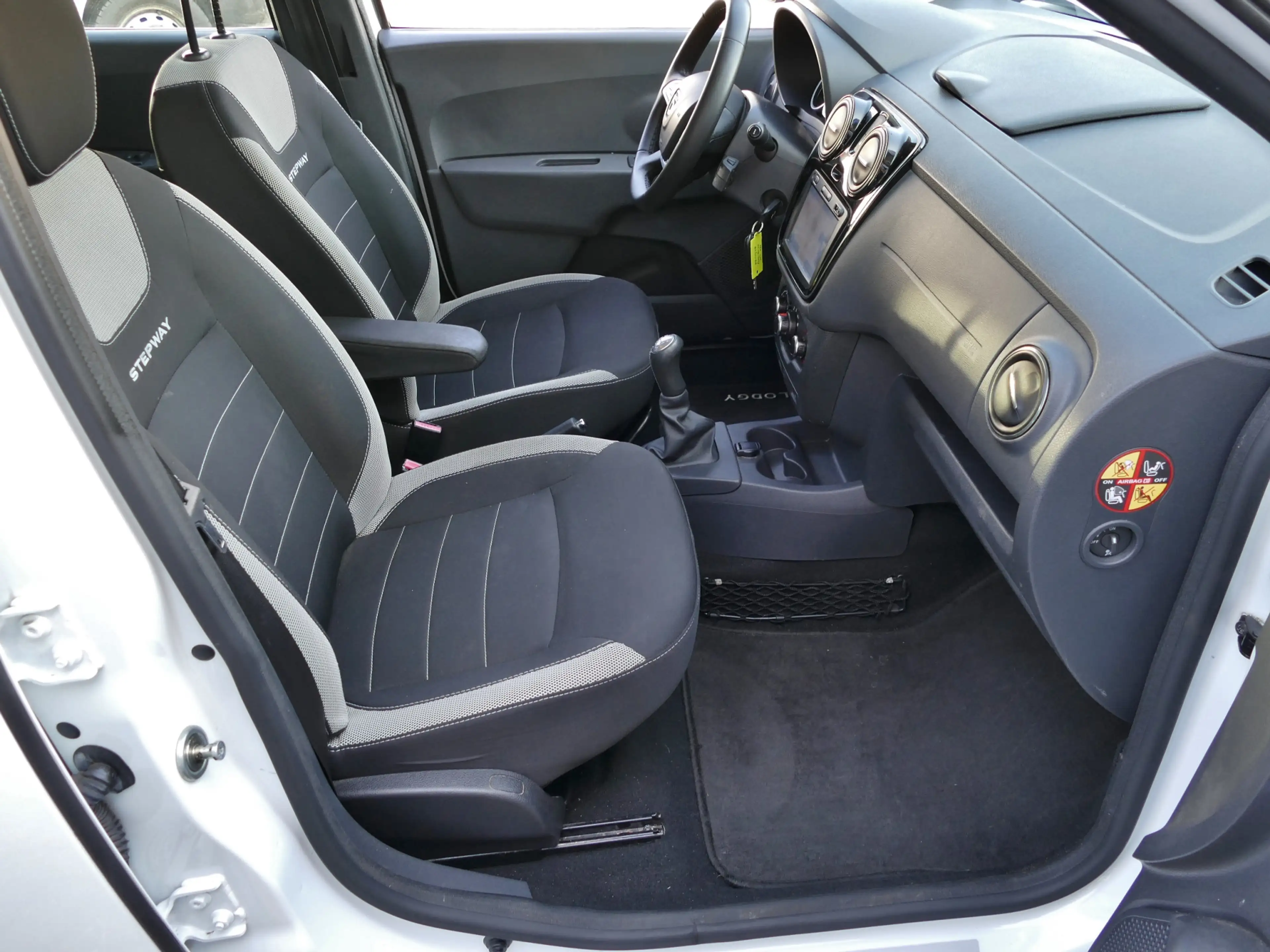 Dacia Lodgy 1.2 TCe Série Limitée Stepway | navigatie | blueto — photo 35