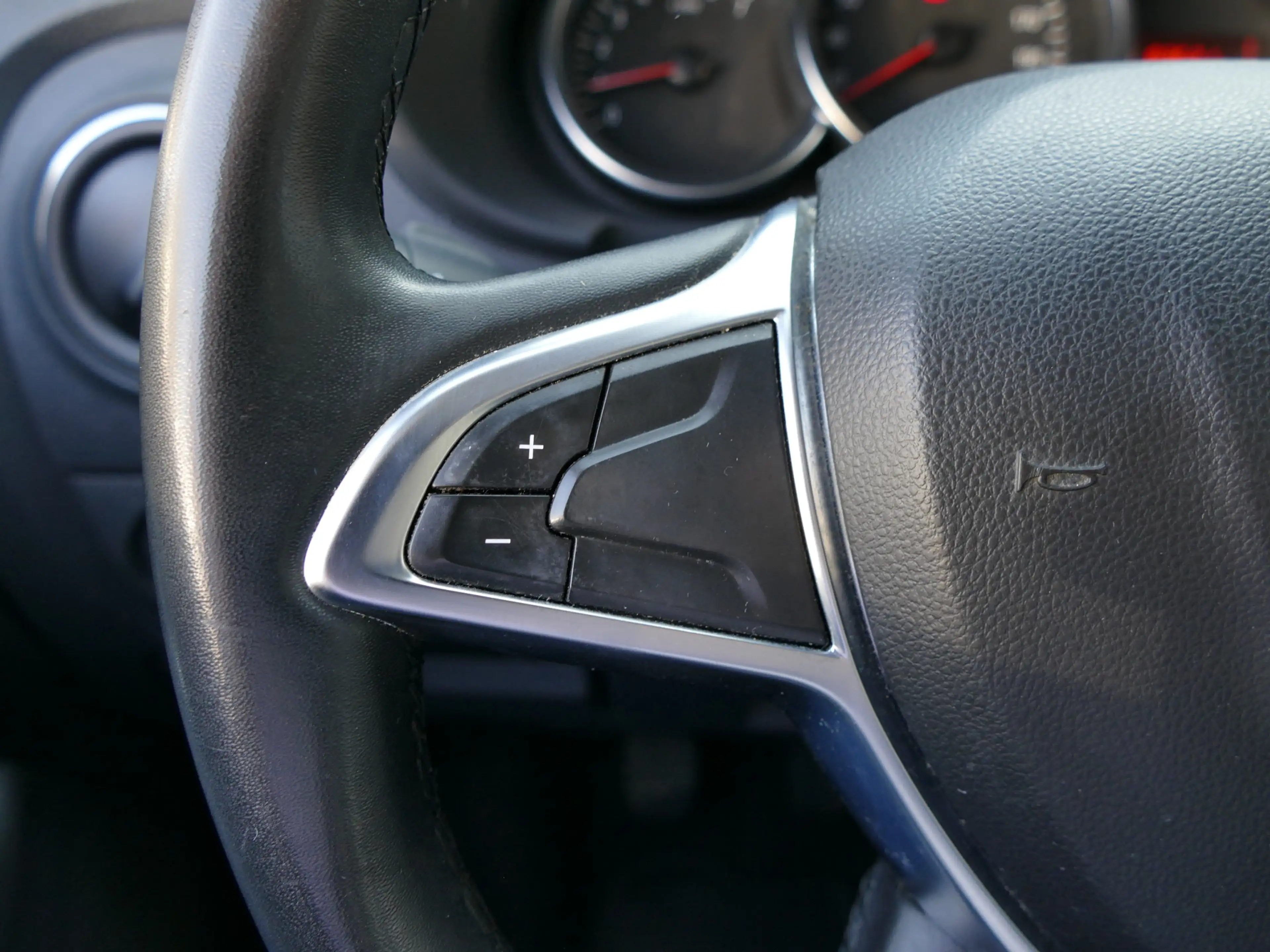 Dacia Lodgy 1.2 TCe Série Limitée Stepway | navigatie | blueto — photo 16