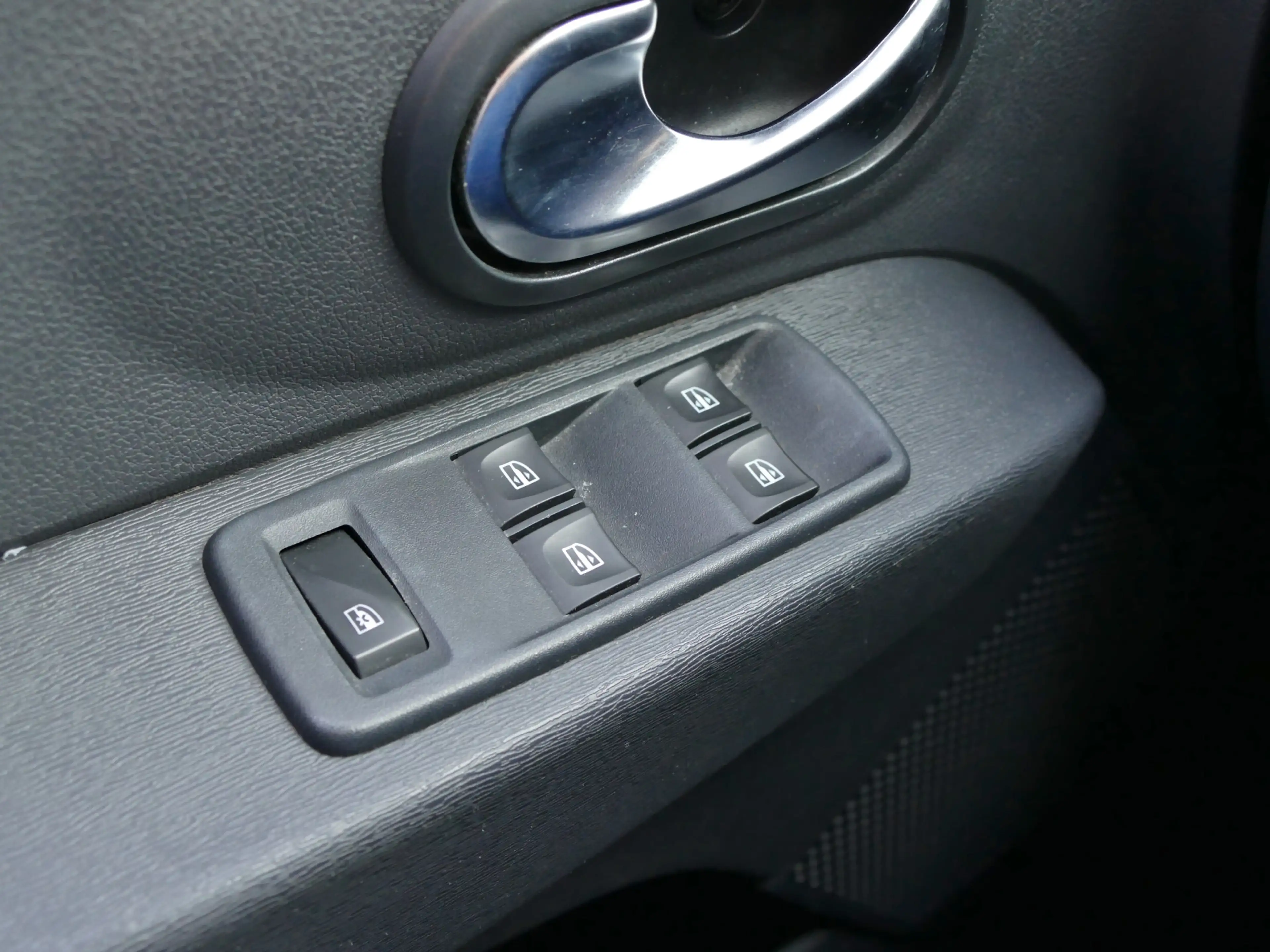 Dacia Lodgy 1.2 TCe Série Limitée Stepway | navigatie | blueto — photo 29