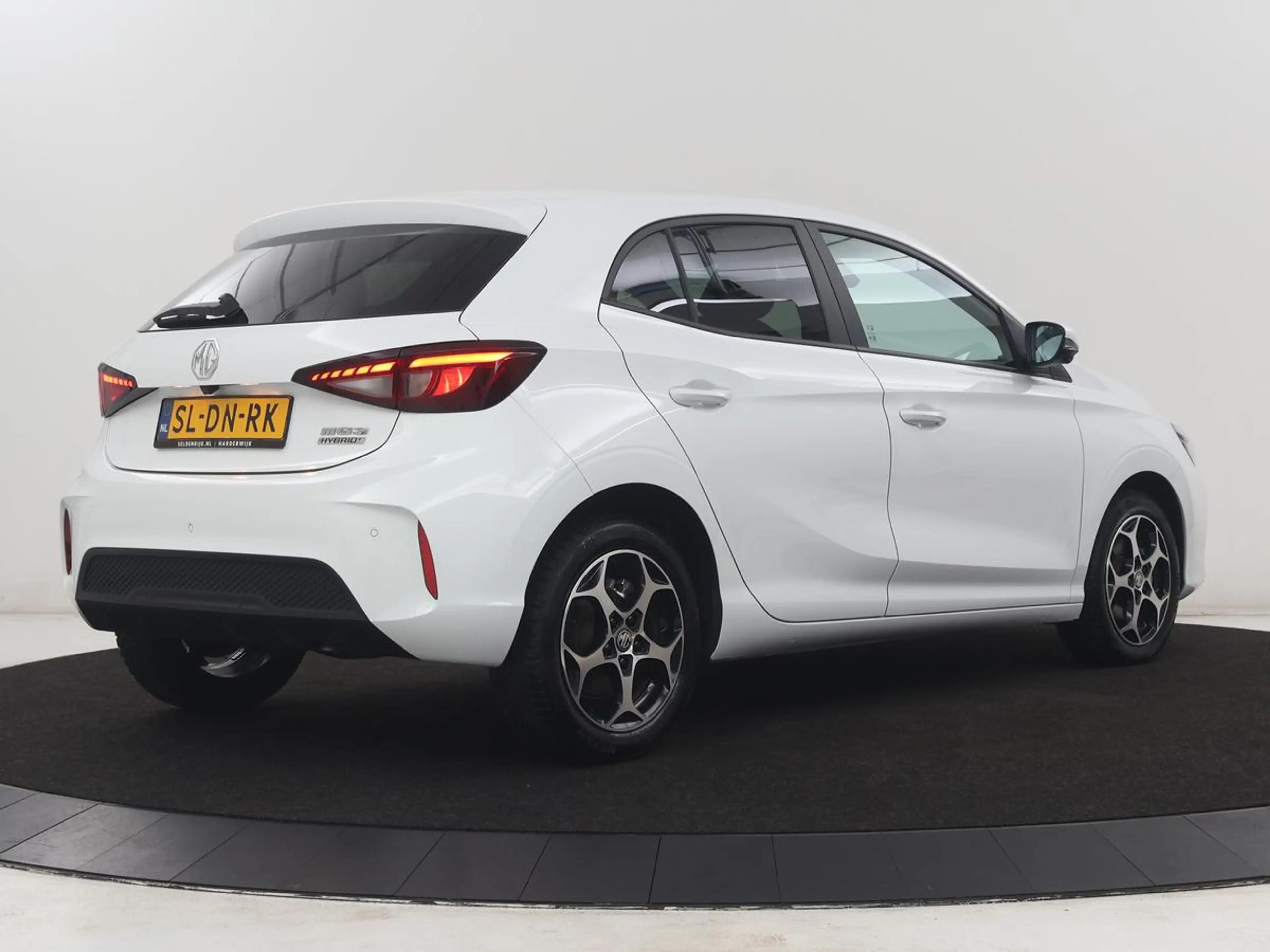 MG MG3 1.5 Hybrid+ Comfort | Half Leder | Stuur/stoel ver — photo 37