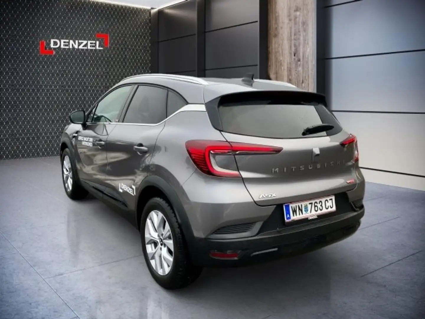 Mitsubishi ASX 1,3 Petrol YUKI Intense S+C+T 25 Grau - 2