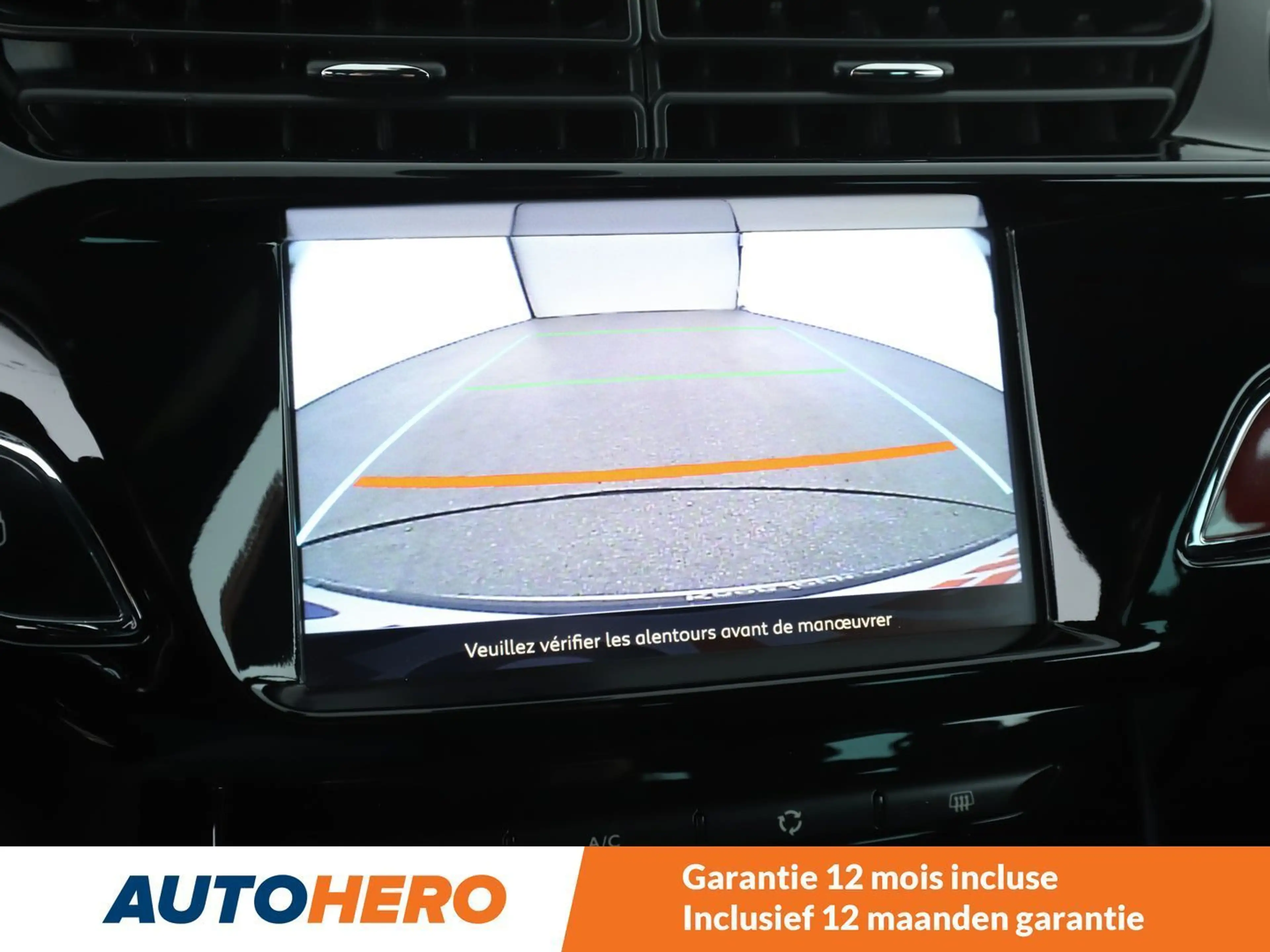 DS Automobiles DS 3 1.2 PureTech SportChic — photo 10
