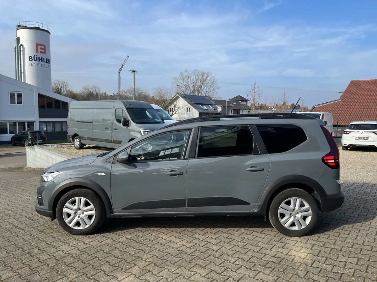 Dacia Jogger Expression TCe 110 7 Sitze Klima Einparkhilfe Grigio - 2