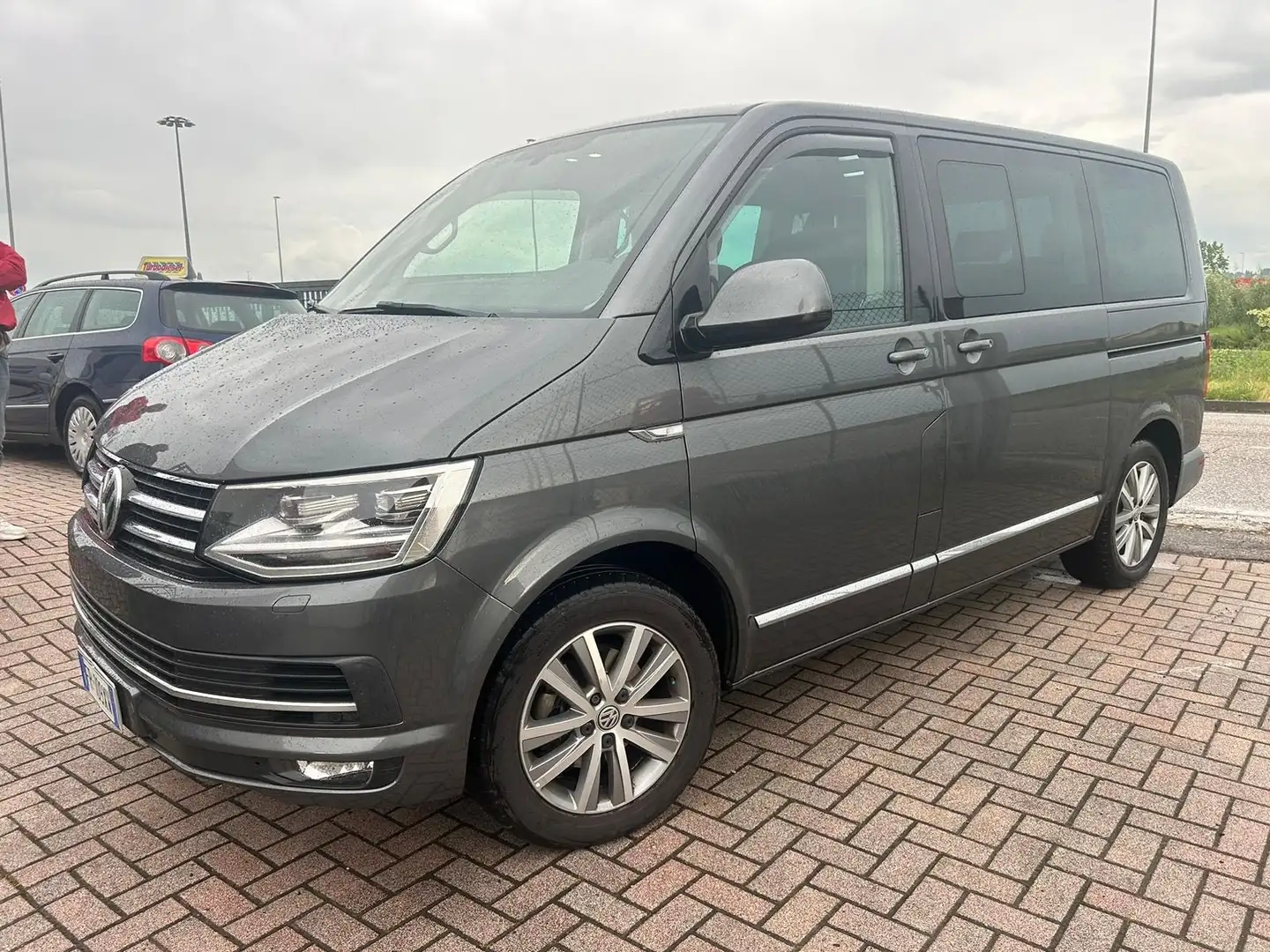 Volkswagen T6 Multivan 2.0 tdi Highline 150cv dsg - 1