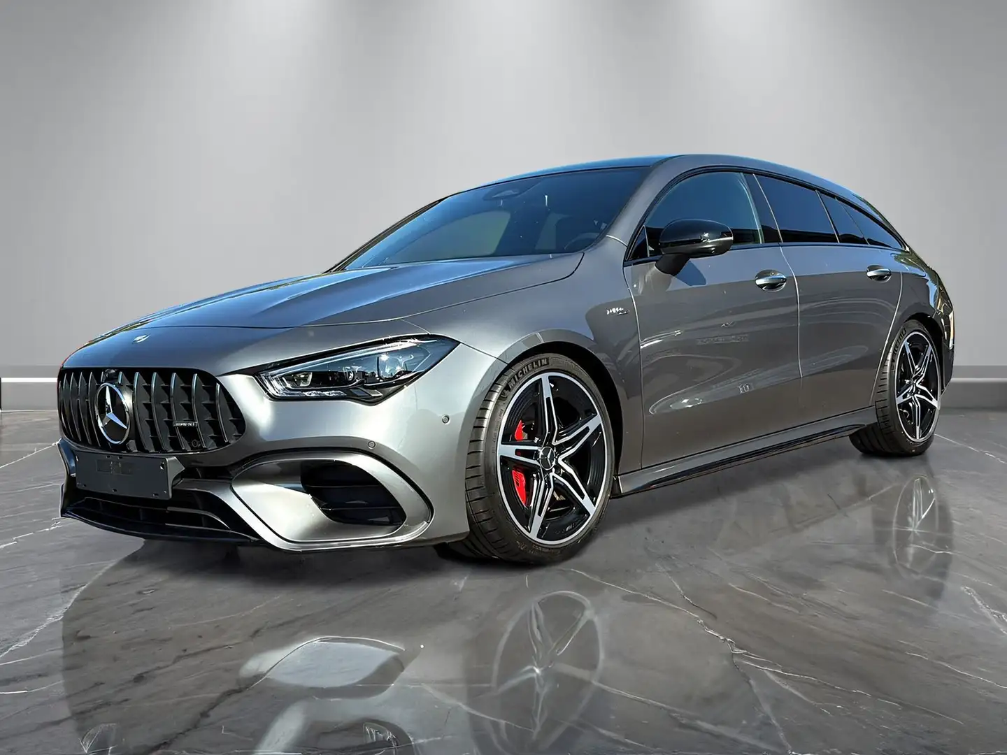 Mercedes-Benz CLA 45S AMG SB 4Matic +NIGHT+PANO+360°+MEMORY+ Grau - 2