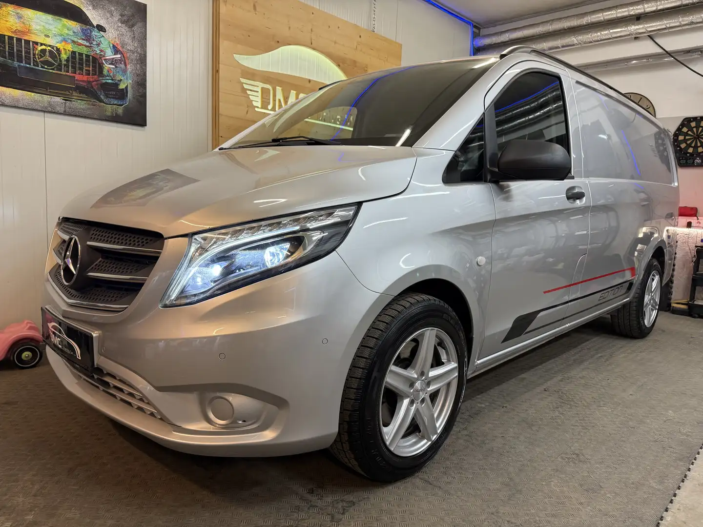 Mercedes-Benz Vito Vito 116 CDI Blue extralang Allrad Aut. Shuttle Silber - 1