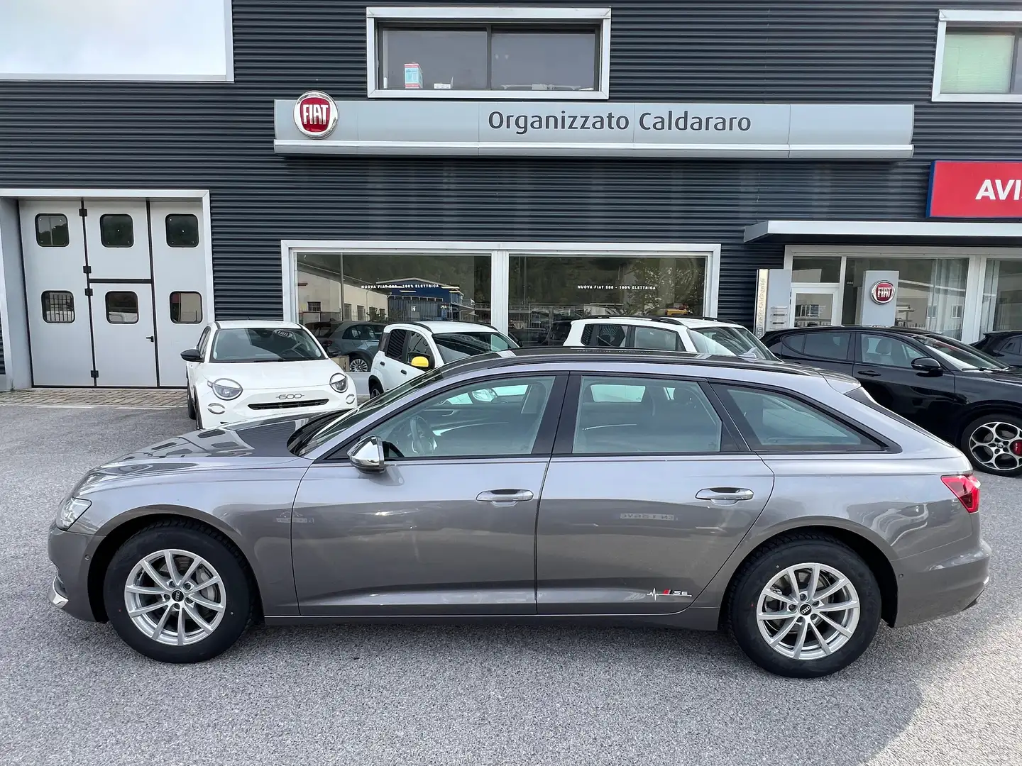 Audi A6 A6 Avant 40 2.0 tdi mhev Business s-tronic Gris - 2