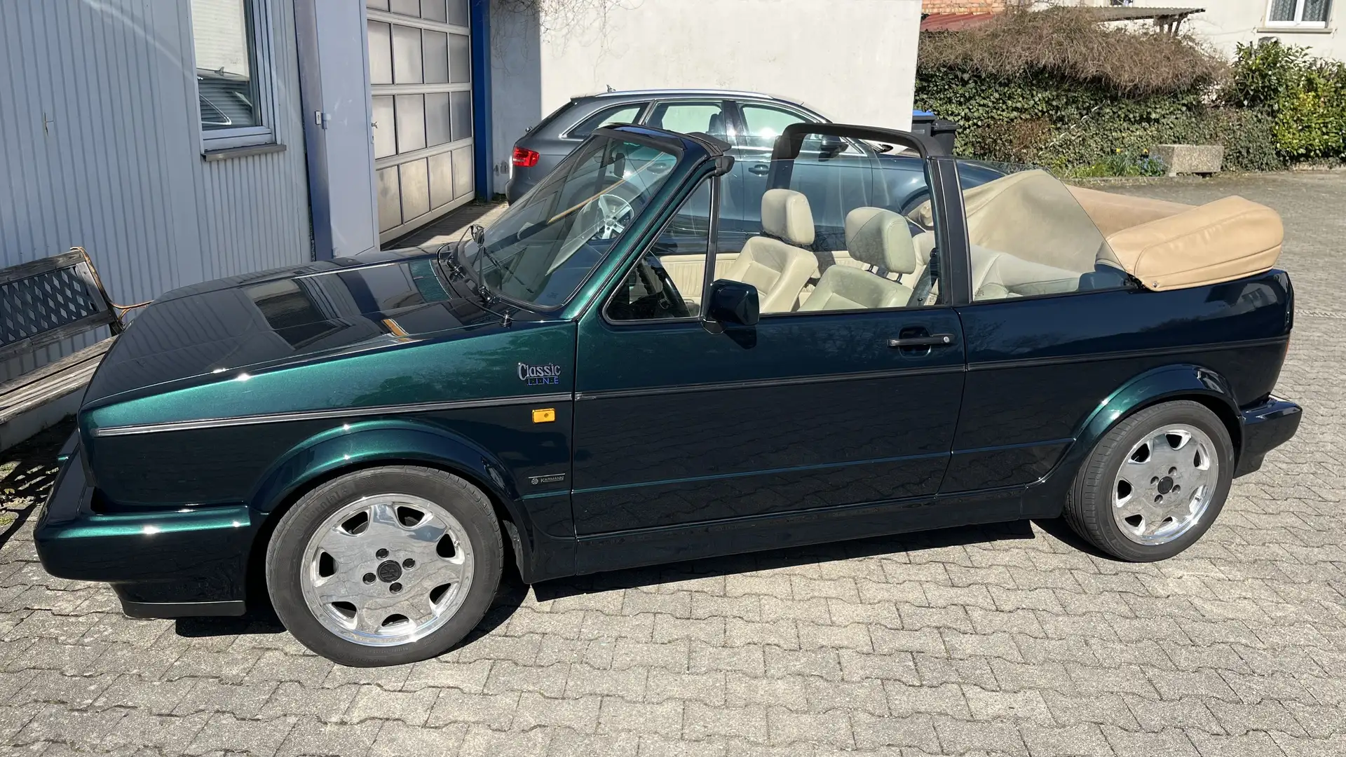 Volkswagen Golf Cabriolet Cabrio Classic Line Grün - 1