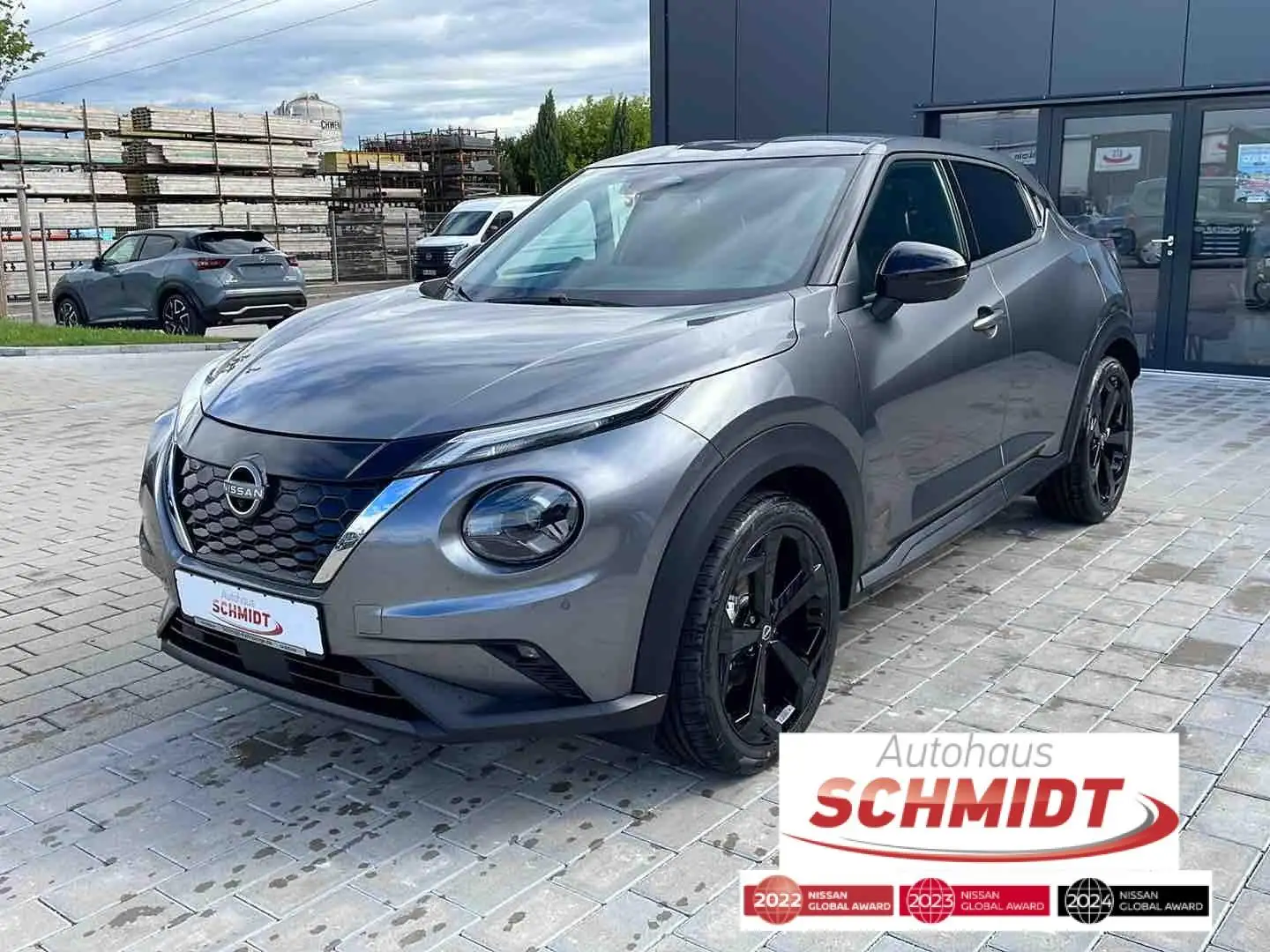 Nissan Juke 1.6 Hybrid Tekna BOSE Gris - 1