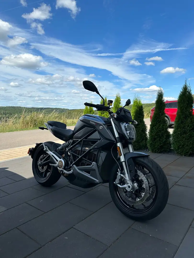 Zero Zero SR - 2
