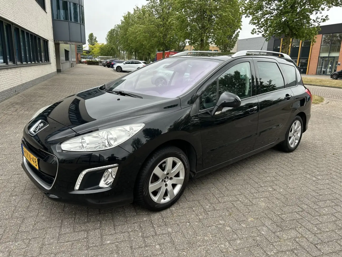 Peugeot 308 SW 1.6 VTi Active 120PK PANO CRUISE CLIMA PDC. Zwart - 1
