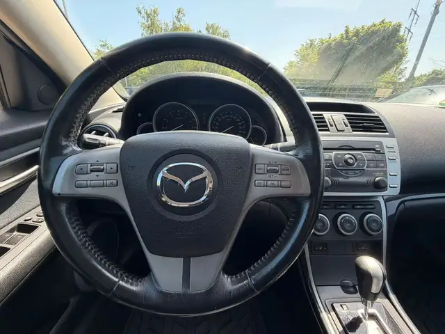 Mazda Lim. view 8