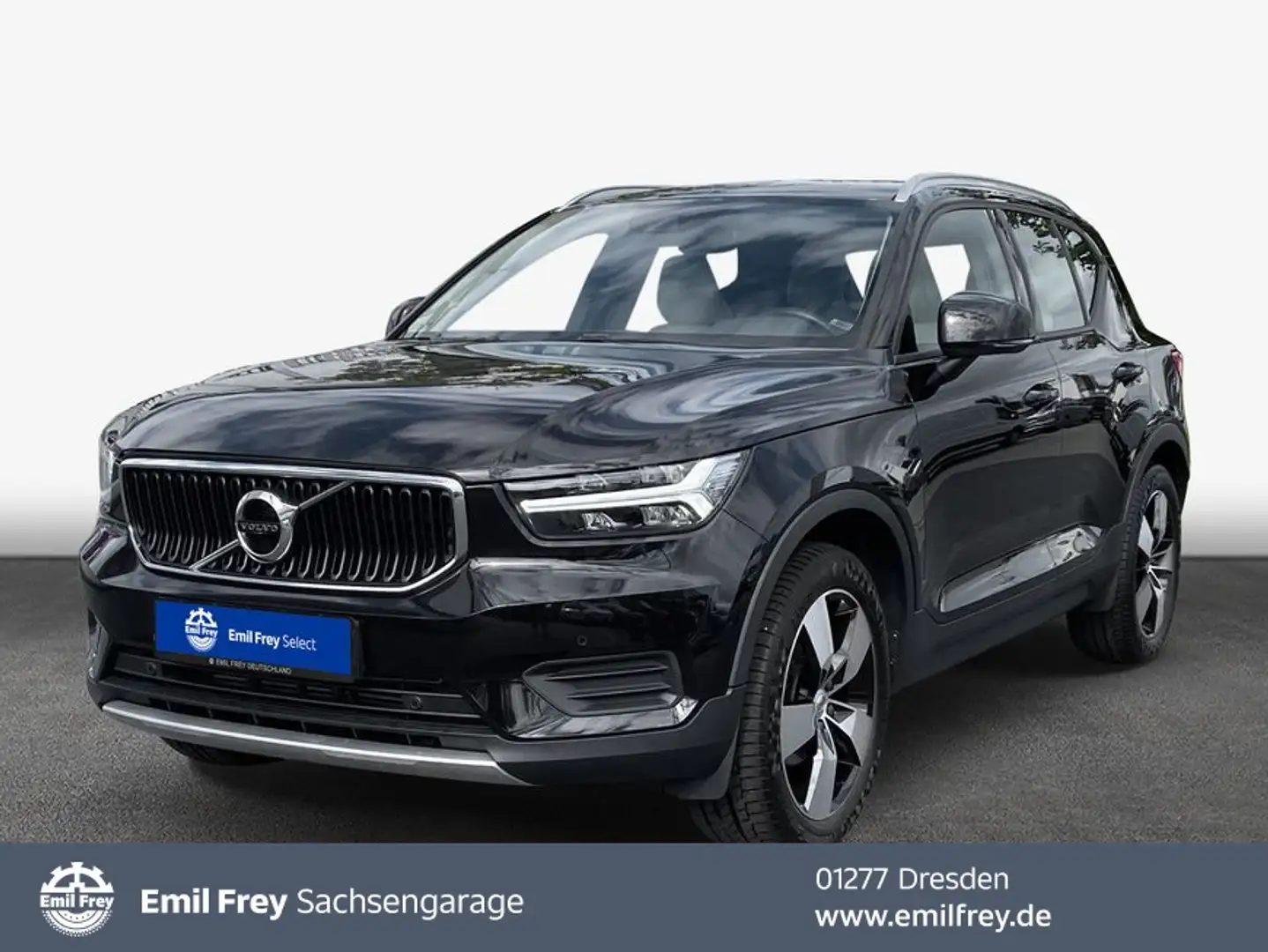Volvo XC40 XC40 T3 Momentum Zwart - 1