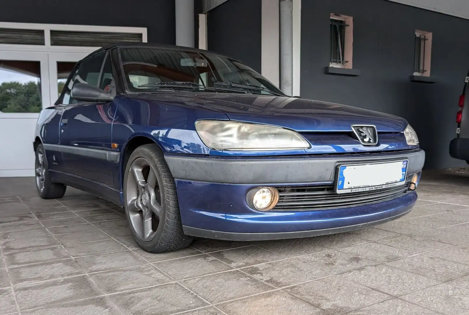 Peugeot 306 306 1.6 89CH CAB / CABRIO / CABRIOLET Bleu - 2