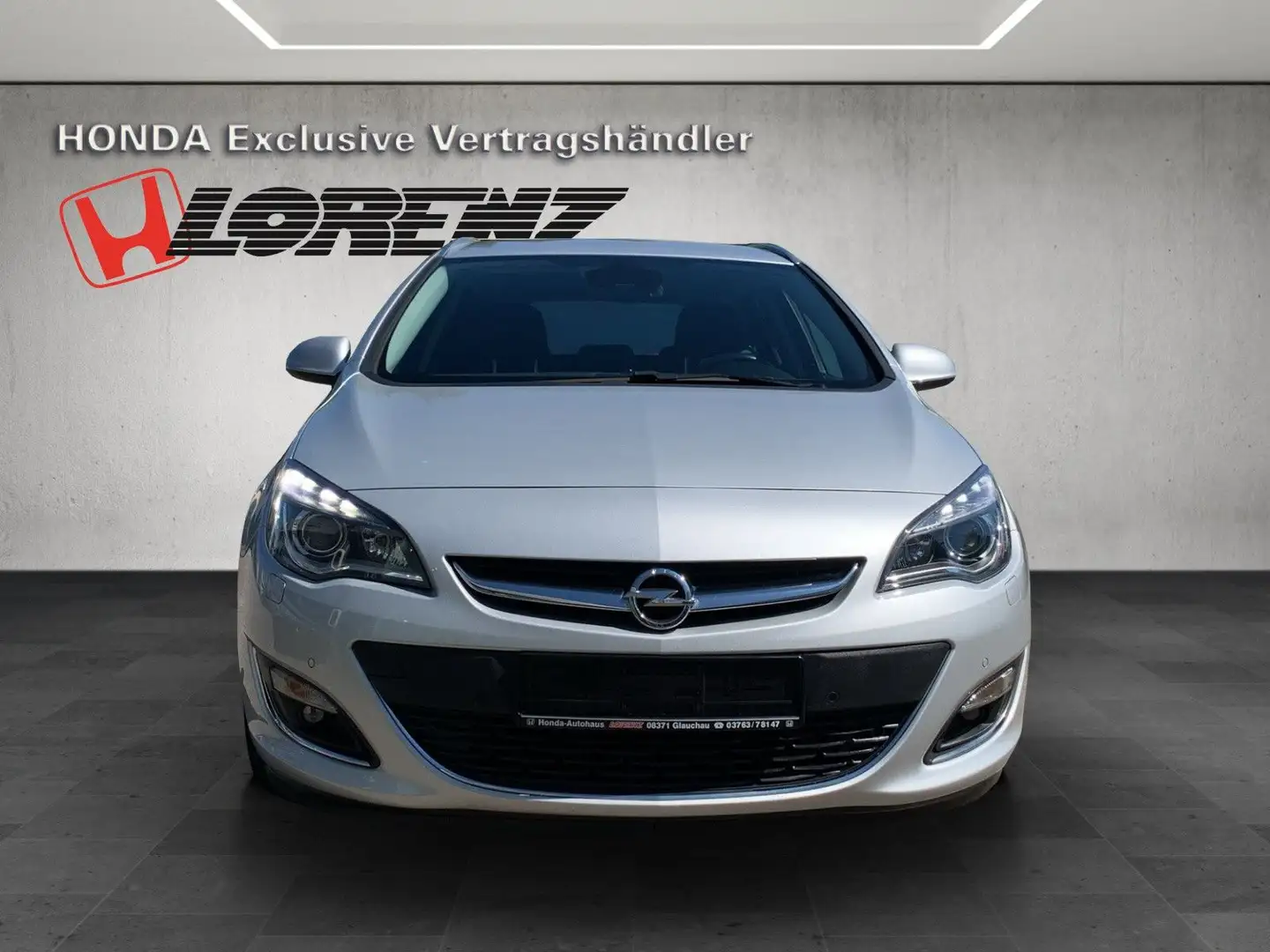 Opel Astra SportsTourer 1,4T Automatik Exklusiv *AHK* Argento - 2