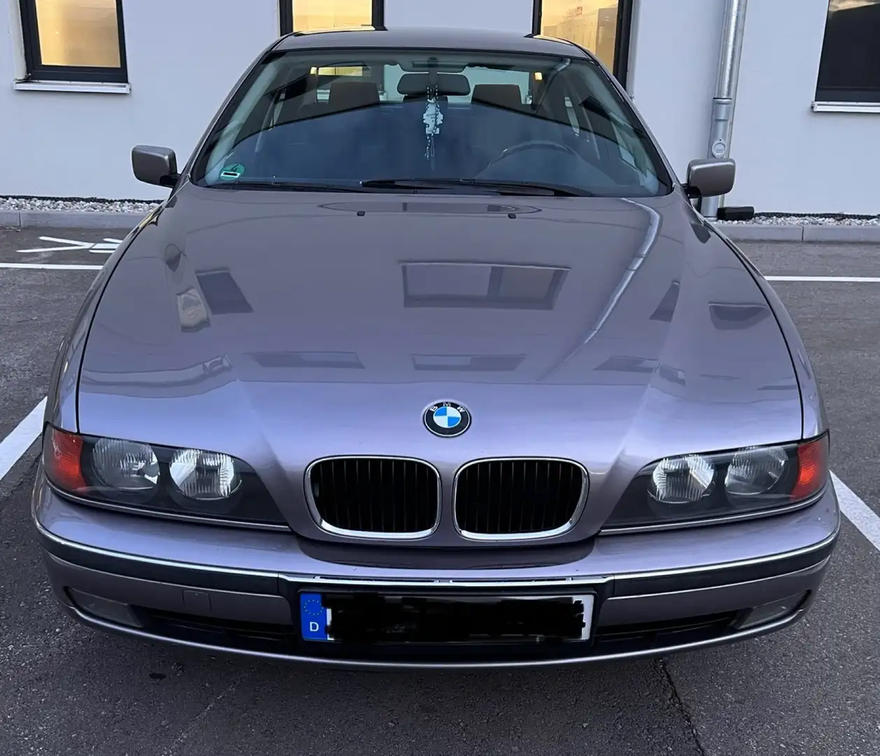 BMW 528 528i Silber - 1