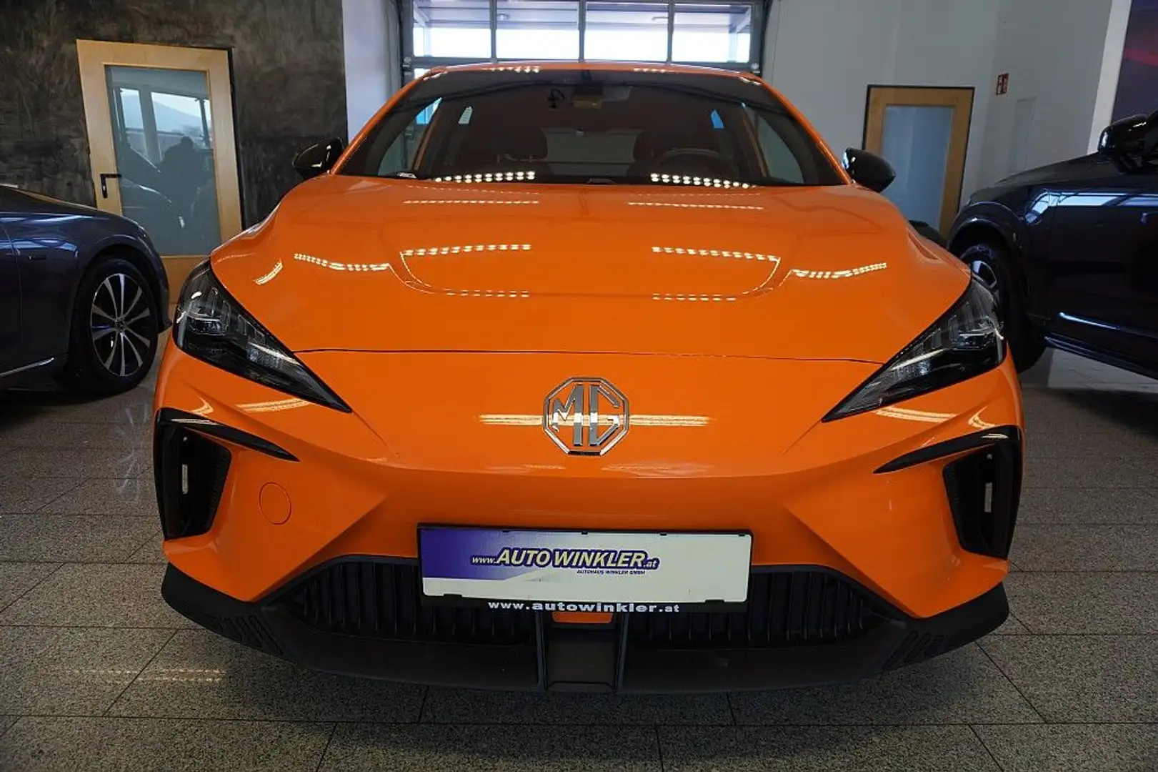 MG MG4 EV 64 kWh ACC/LED/Virtual Portocaliu - 2