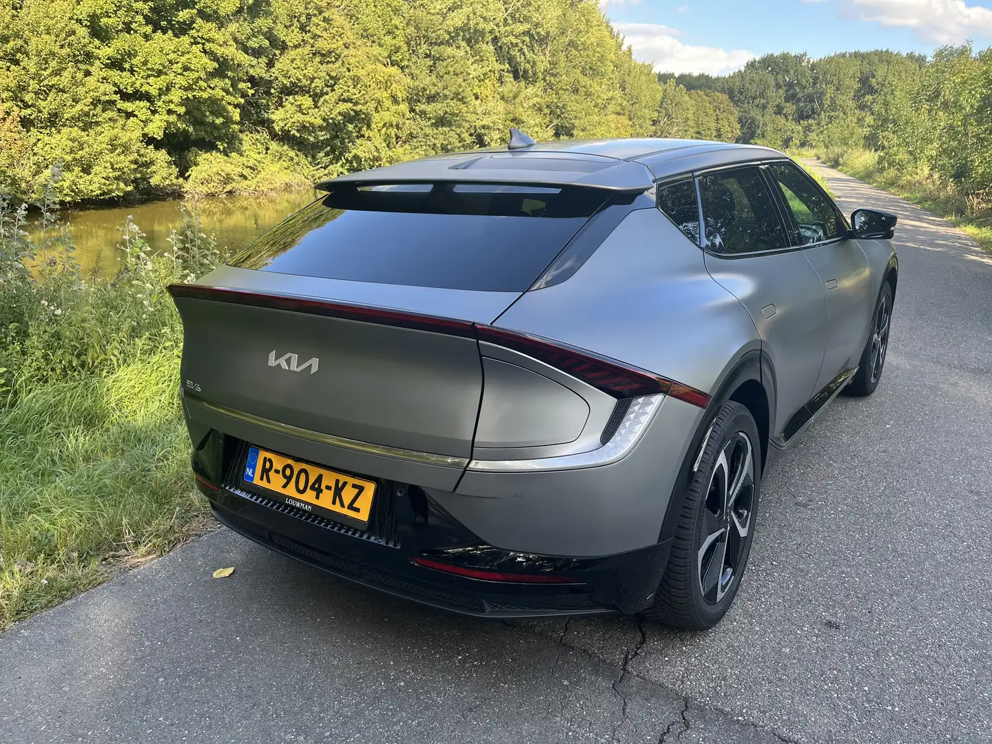 Kia EV6 Plus 77.4 kWh Grijs - 1