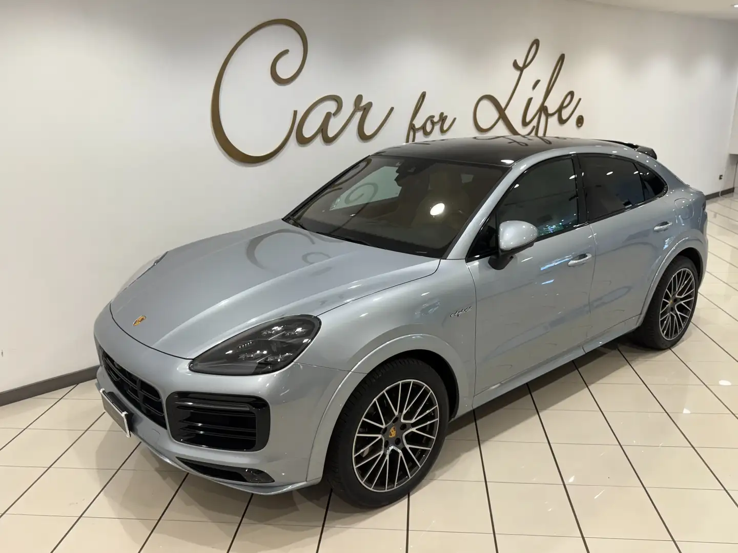 Porsche Cayenne Coupè 3.0 Hybrid 5 posti IVA ESPOSTA Zilver - 2