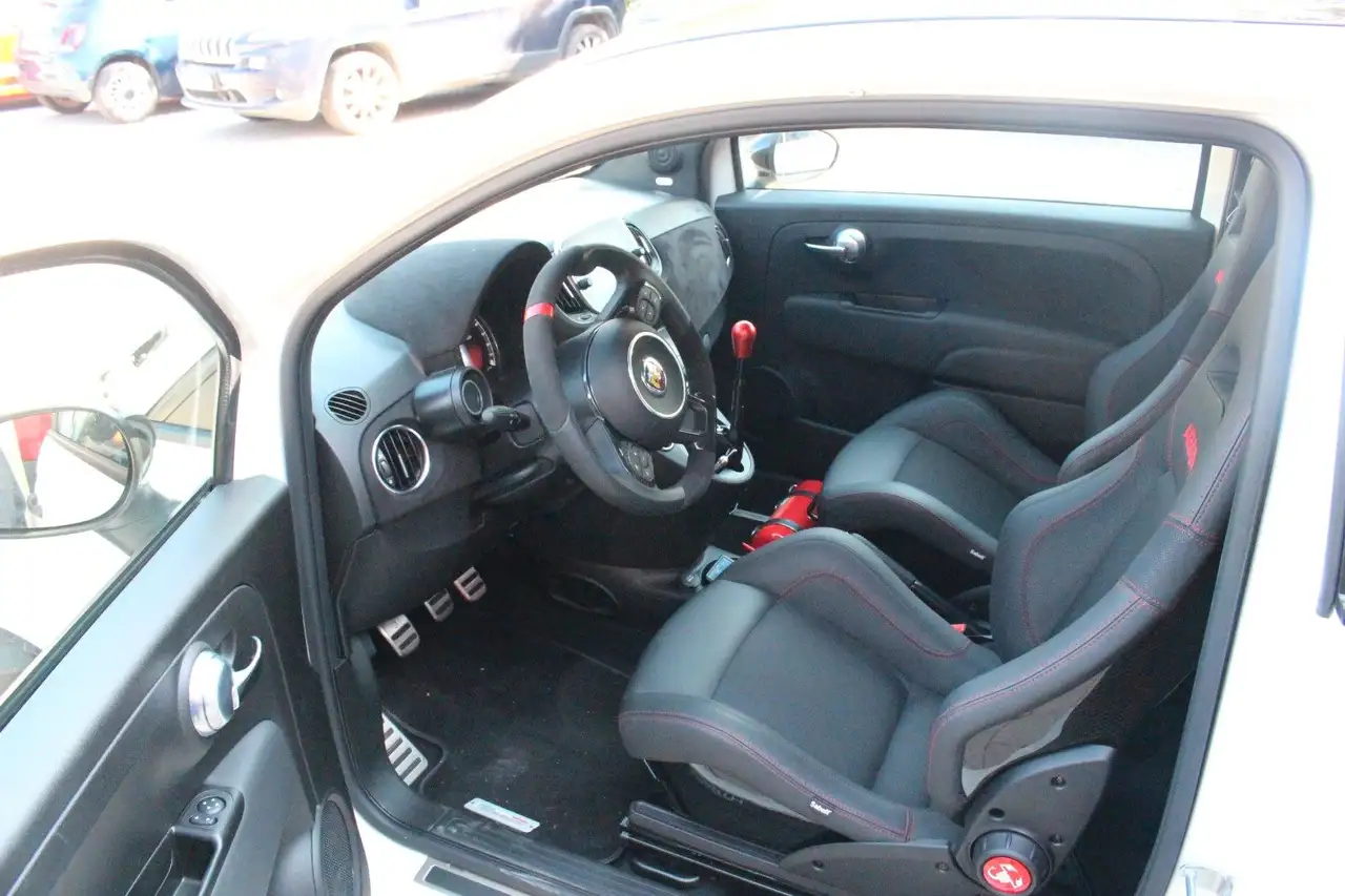 Abarth 500 2021 — фото 13