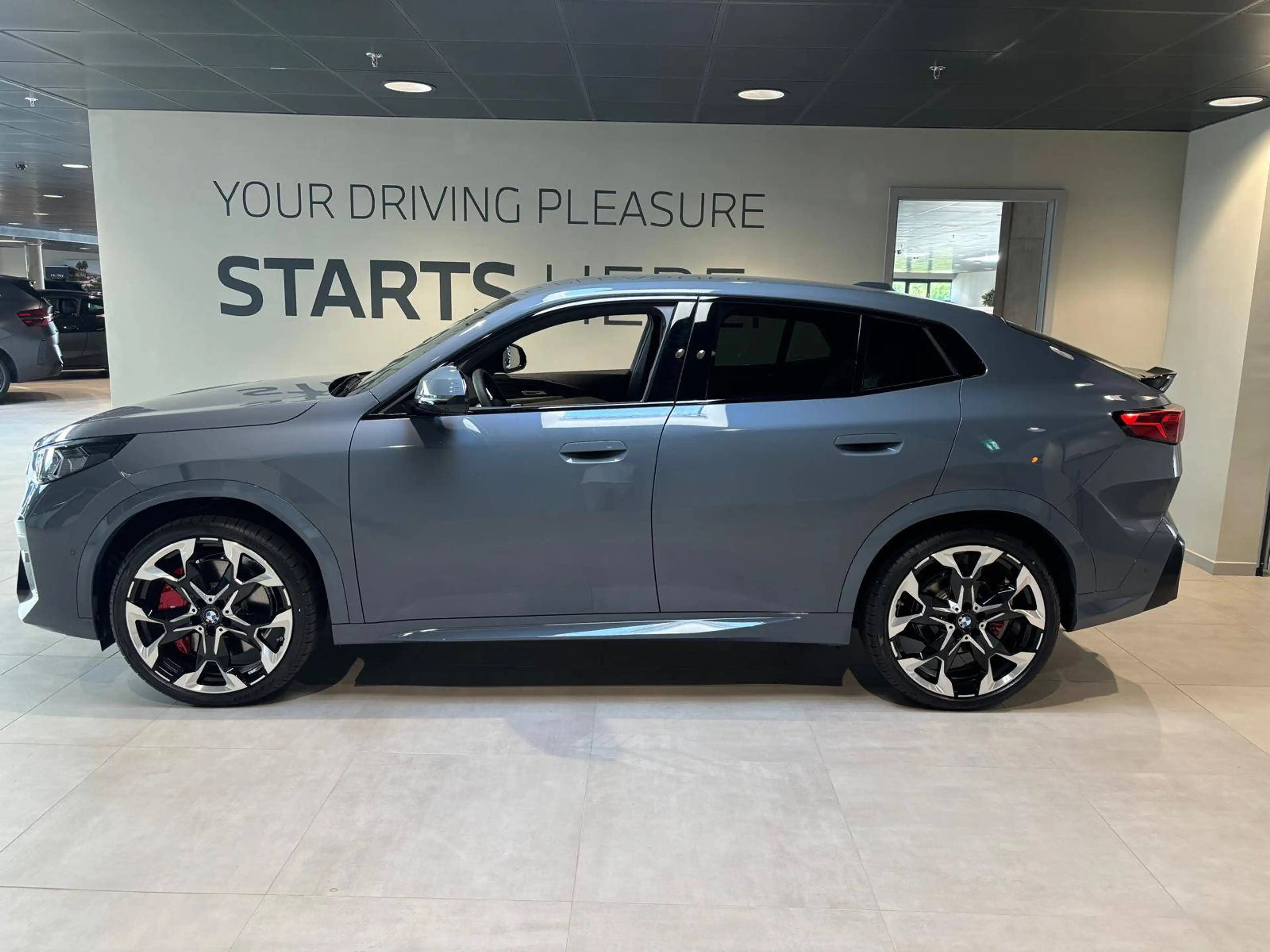 BMW X2 X2 sDrive20i — photo 5