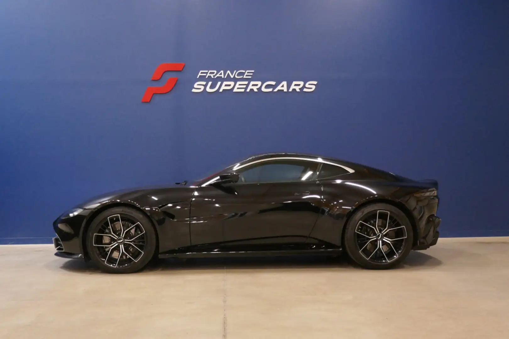 Aston Martin 4.0 510ch Noir - 2