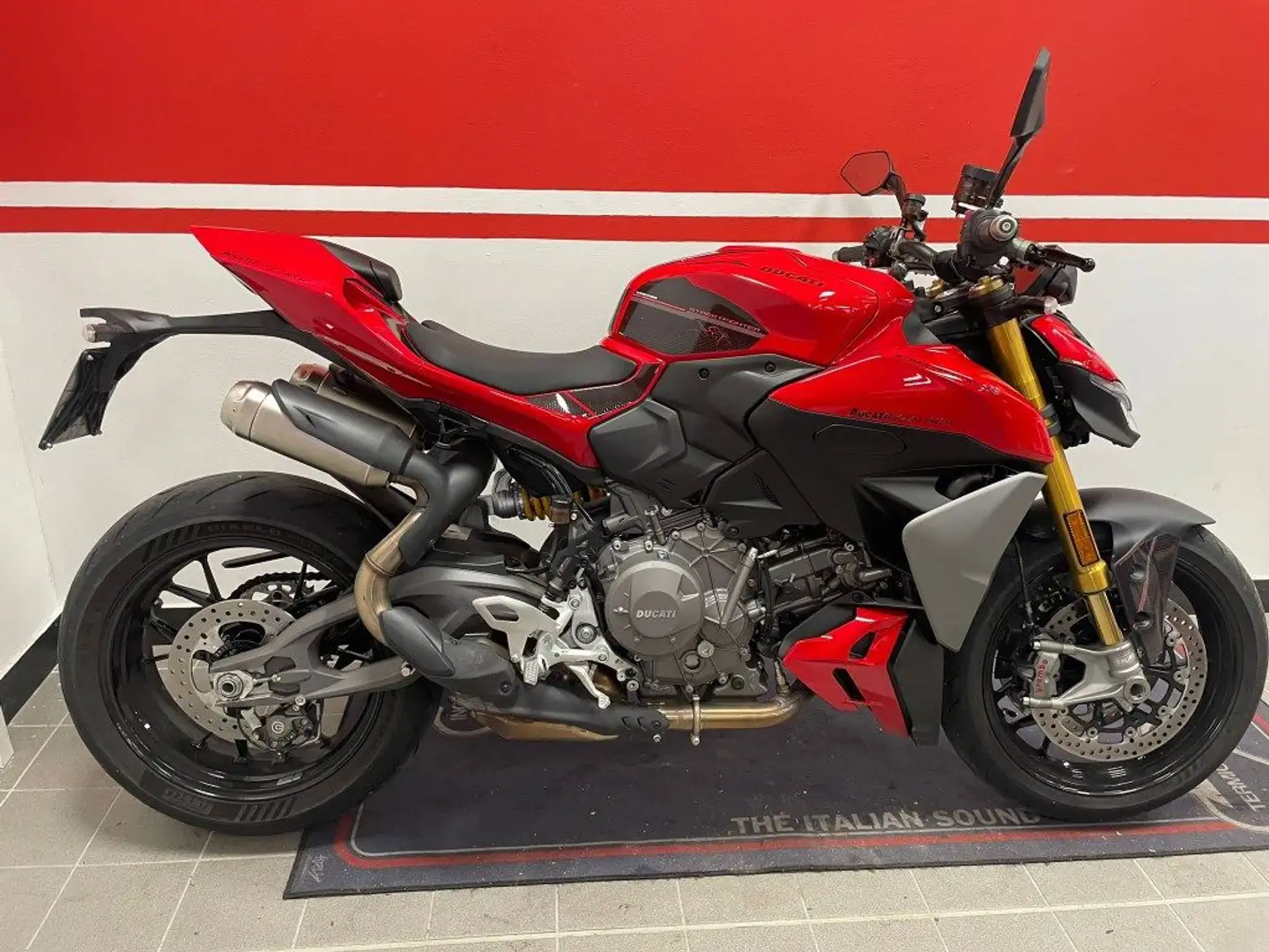 Ducati Streetfighter v2s Rosso - 1