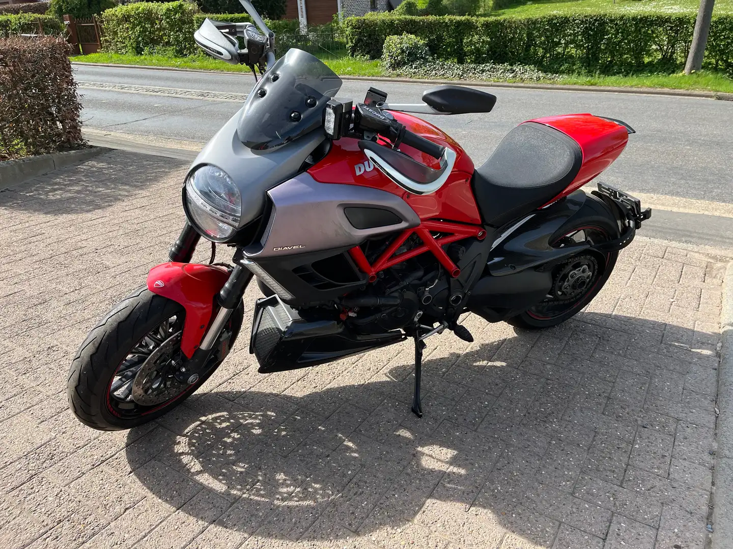 Ducati Diavel 1200 Red - 1