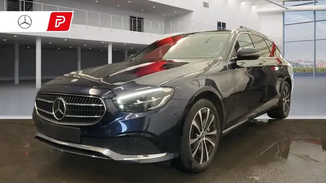 Mercedes-Benz E 300 de ALLRAD AHK*Distro*Pano*Kamera*LED*Leder