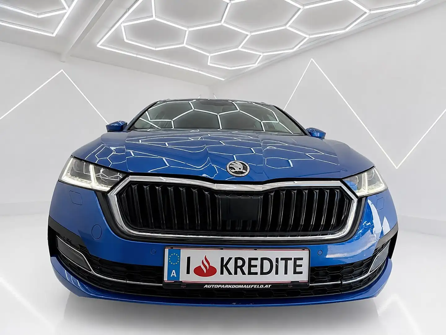 Skoda Octavia Combi 2,0 TDI First Edtion DSG|Virtual Cockpit|... Blau - 2